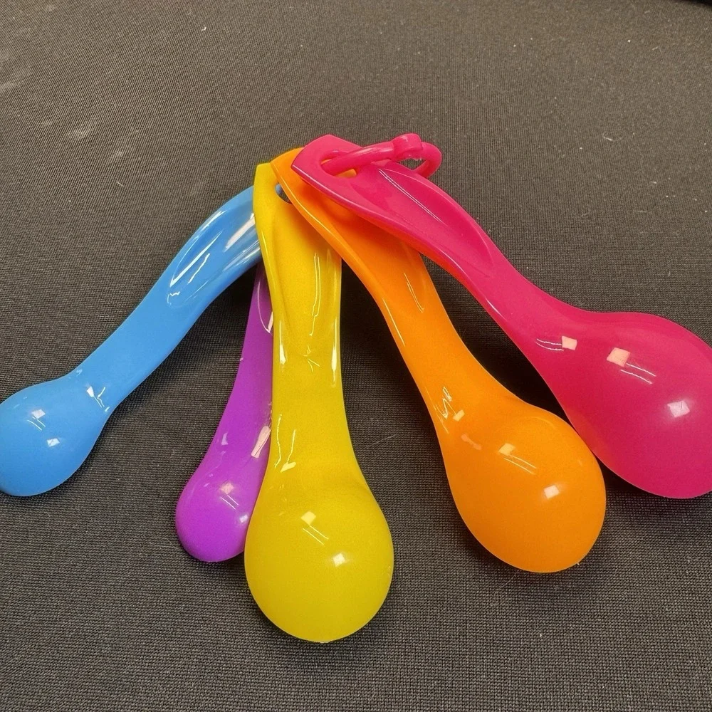 Multi-Color‎ Measuring Spoons 5 Pieces Set Plastic Cooking Kitchen Tools